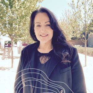 Meet your Posher, Claire